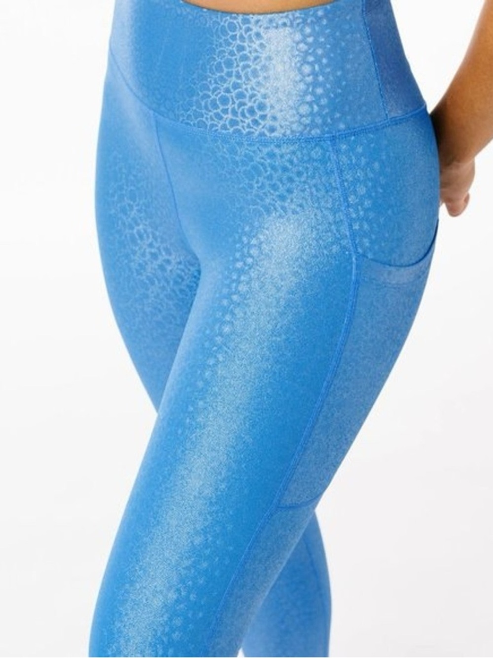 Zyia Active Blue Mermaid Pocket Light N Tight High Rise Capri Leggings